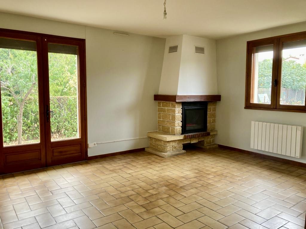 house 4 Rooms for rent on LAVAUR (81500)