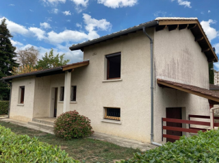 house 4 Rooms for rent on LAVAUR (81500)