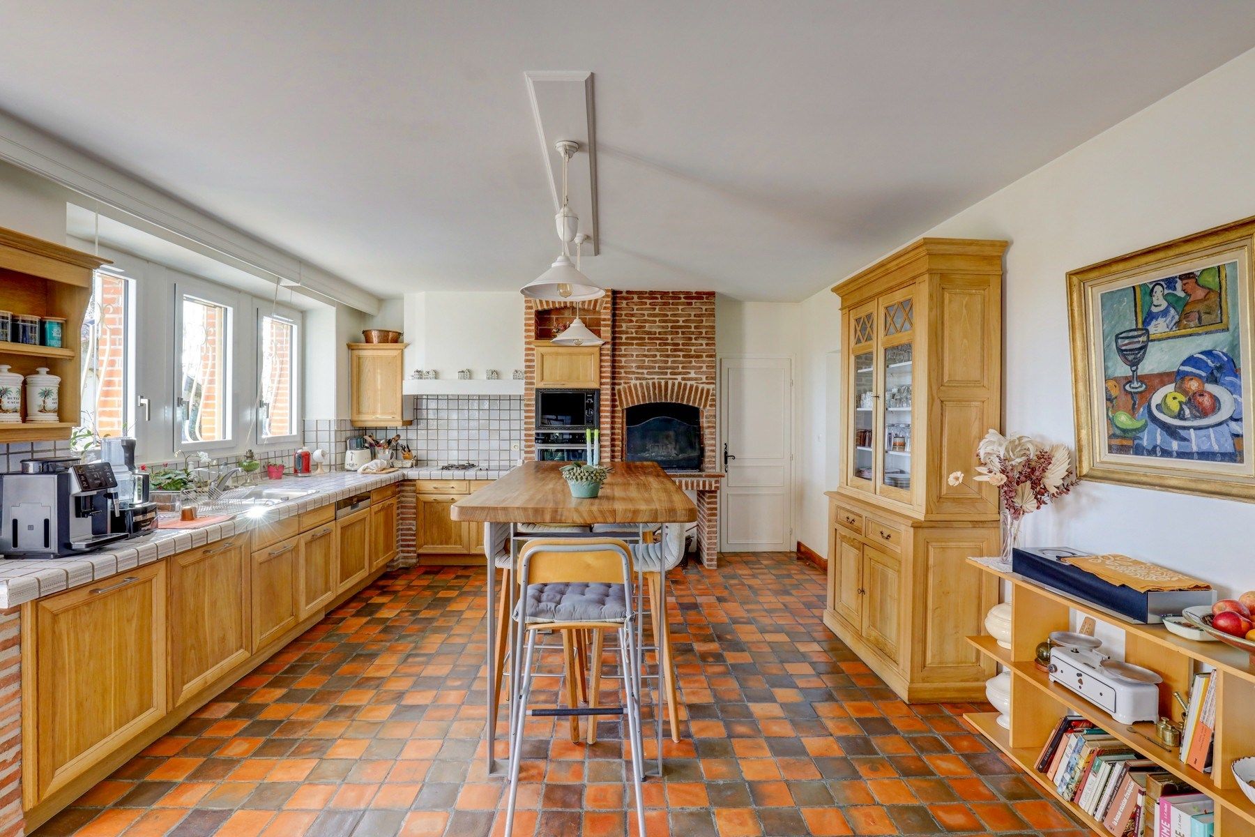 house 12 Rooms for sale on LAVAUR (81500)