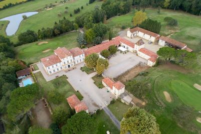 Vente Maison Auch 12&nbsp;Pièces 1200&nbsp;m²