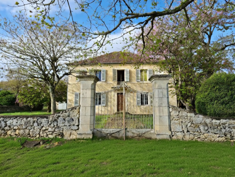 maison 8 Pièces en vente sur SOLOMIAC (32120)