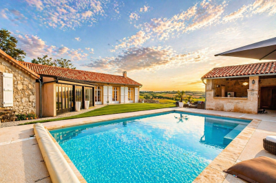 Vente Maison Lectoure 9&nbsp;Pièces 420&nbsp;m²