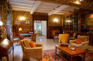 house 16 Rooms for sale on CASTRES (81100)