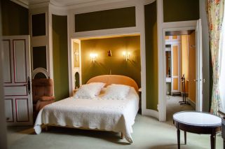 house 16 Rooms for sale on CASTRES (81100)