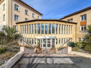 building for sale on CASTRES (81100)