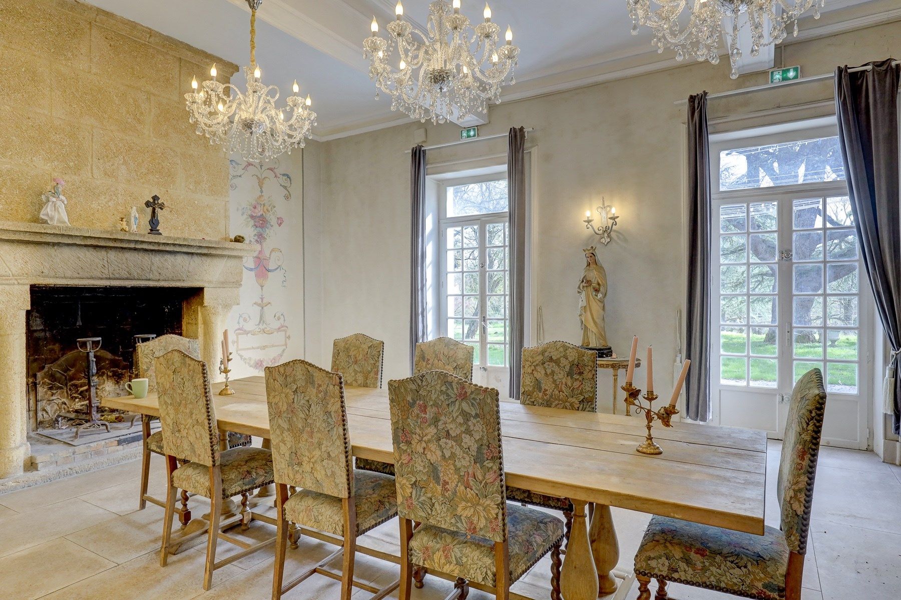 castle 50 Rooms for sale on CARCASSONNE (11000)