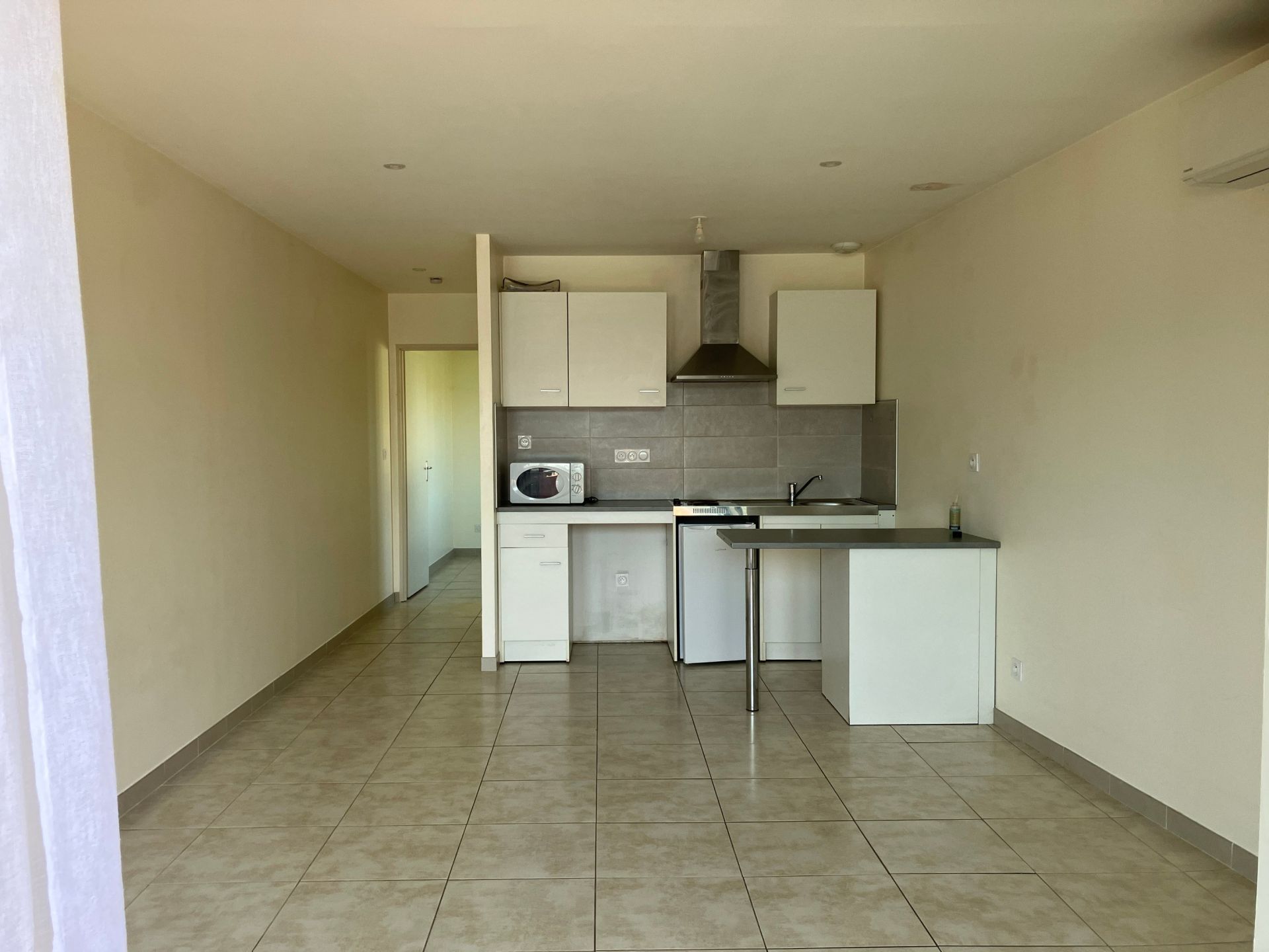 apartment 2 Rooms for rent on LAVAUR (81500)