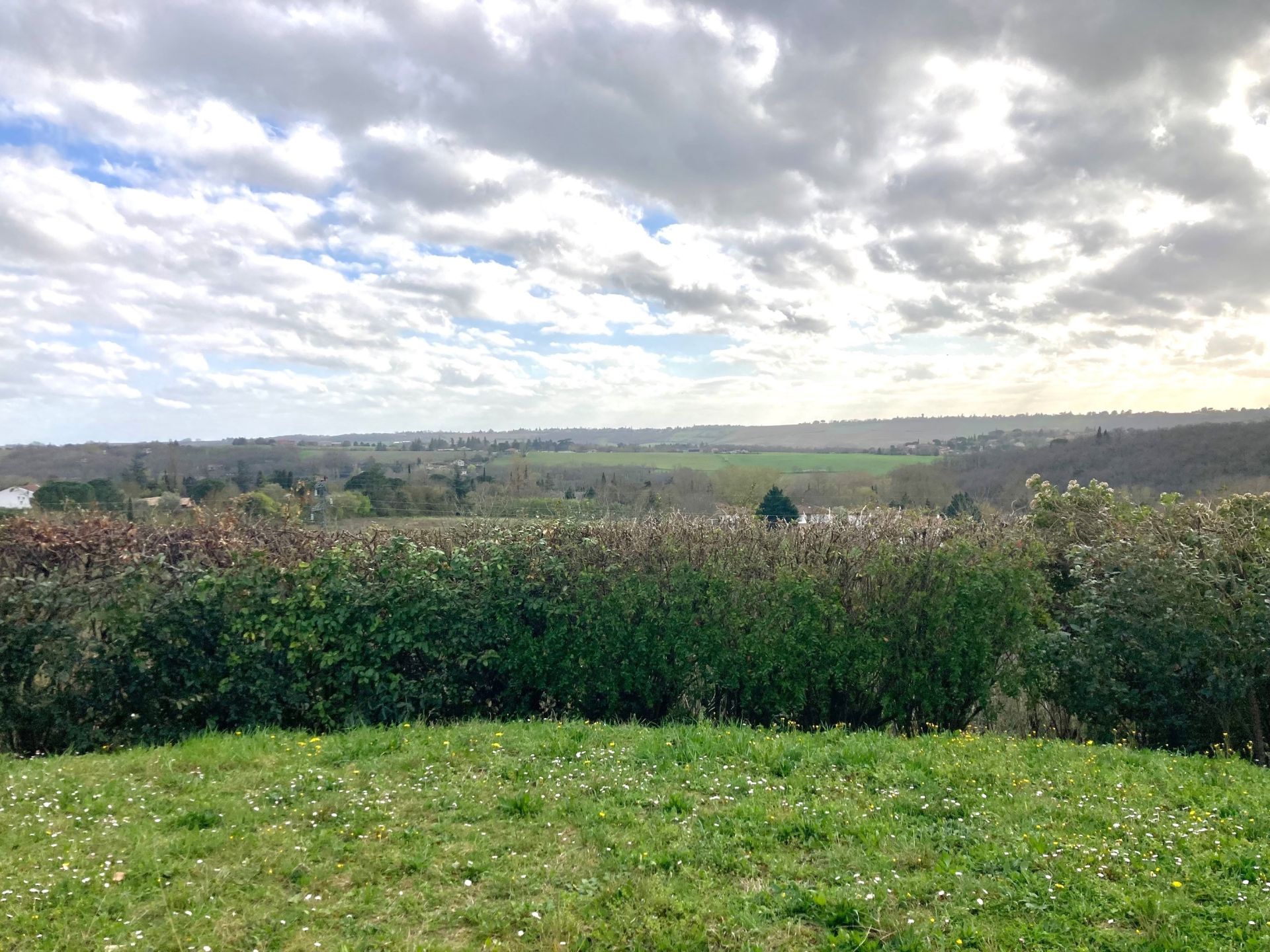 house 4 Rooms for sale on TOULOUSE (31000)