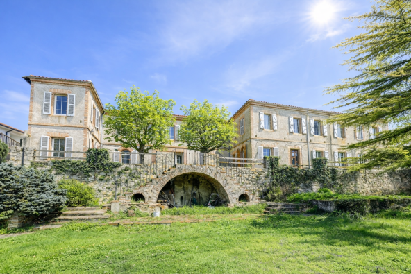 Sale House Gaillac 20&nbsp;Rooms 550&nbsp;m²