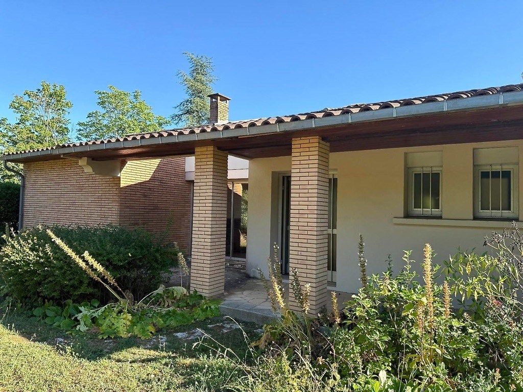 house 4 Rooms for sale on VIGOULET AUZIL (31320)