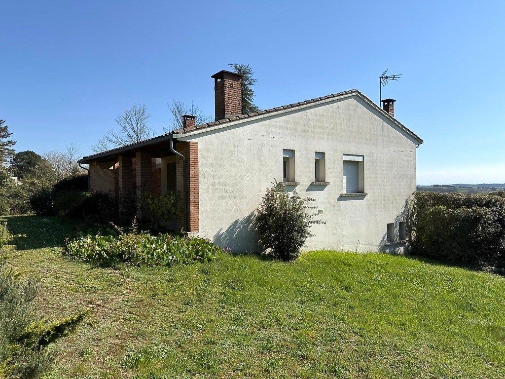 house 4 Rooms for sale on VIGOULET AUZIL (31320)