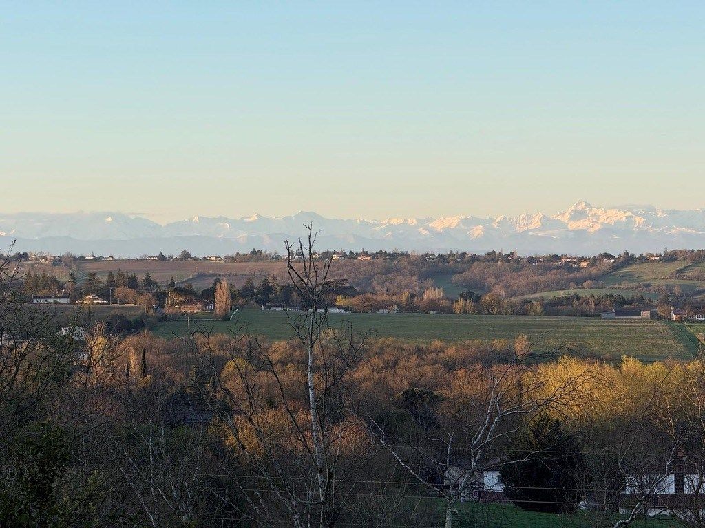 house 4 Rooms for sale on VIGOULET AUZIL (31320)