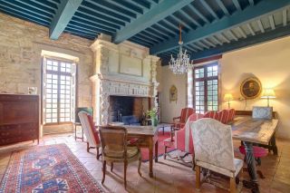 château 12 Pièces en vente sur CORDES SUR CIEL (81170)