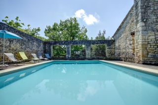 château 12 Pièces en vente sur CORDES SUR CIEL (81170)