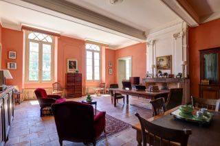 castle 30 Rooms for sale on FLEURANCE (32500)