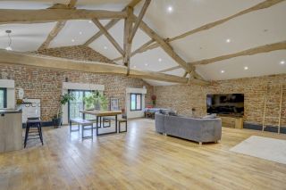 maison 10 Pièces en vente sur ST PIERRE DE LAGES (31570)