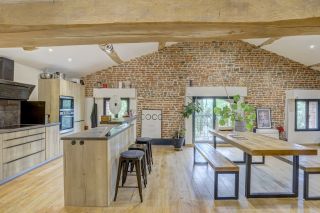 maison 10 Pièces en vente sur ST PIERRE DE LAGES (31570)