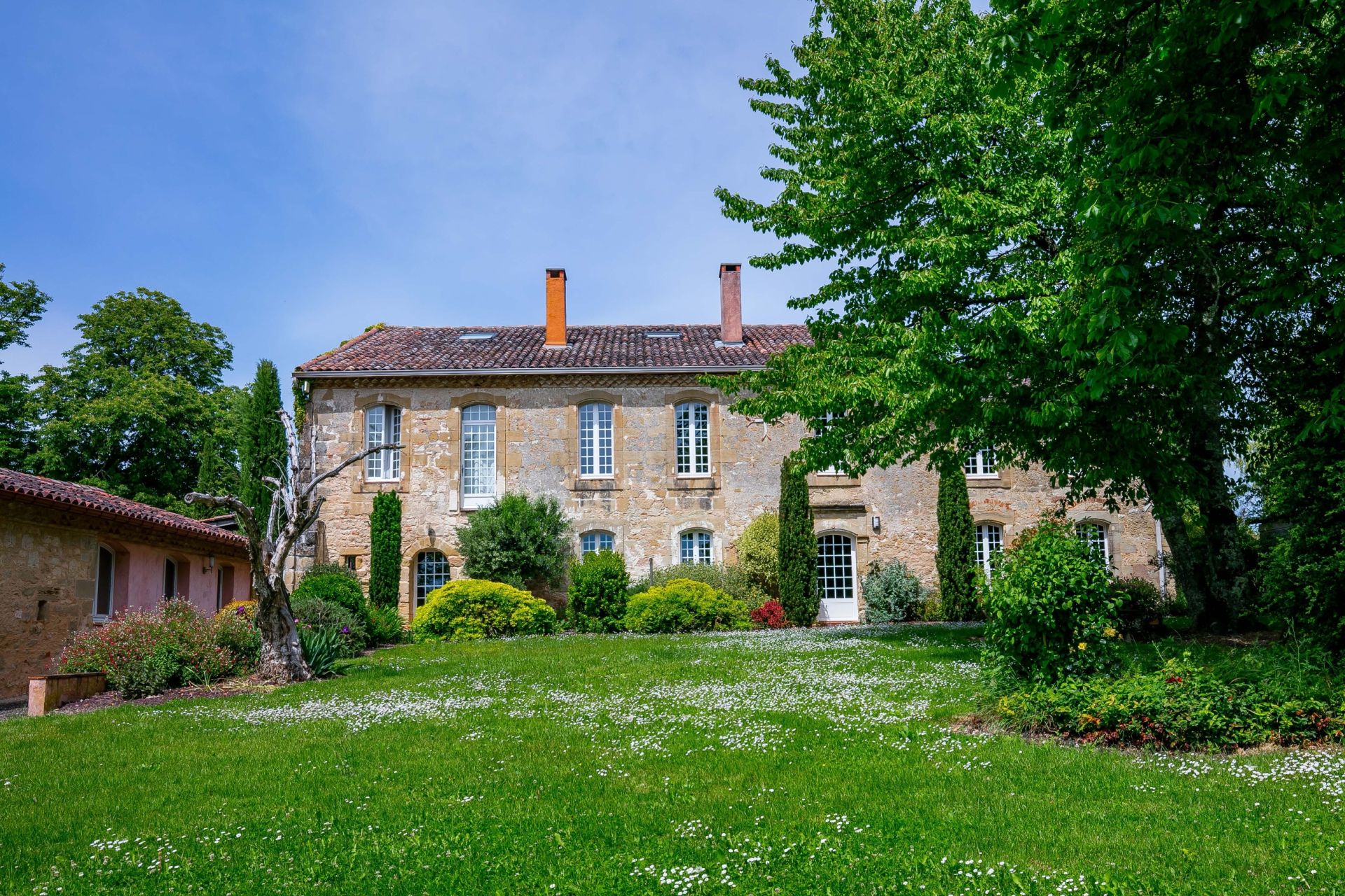maison 30 Pièces en vente sur LAVAUR (81500)