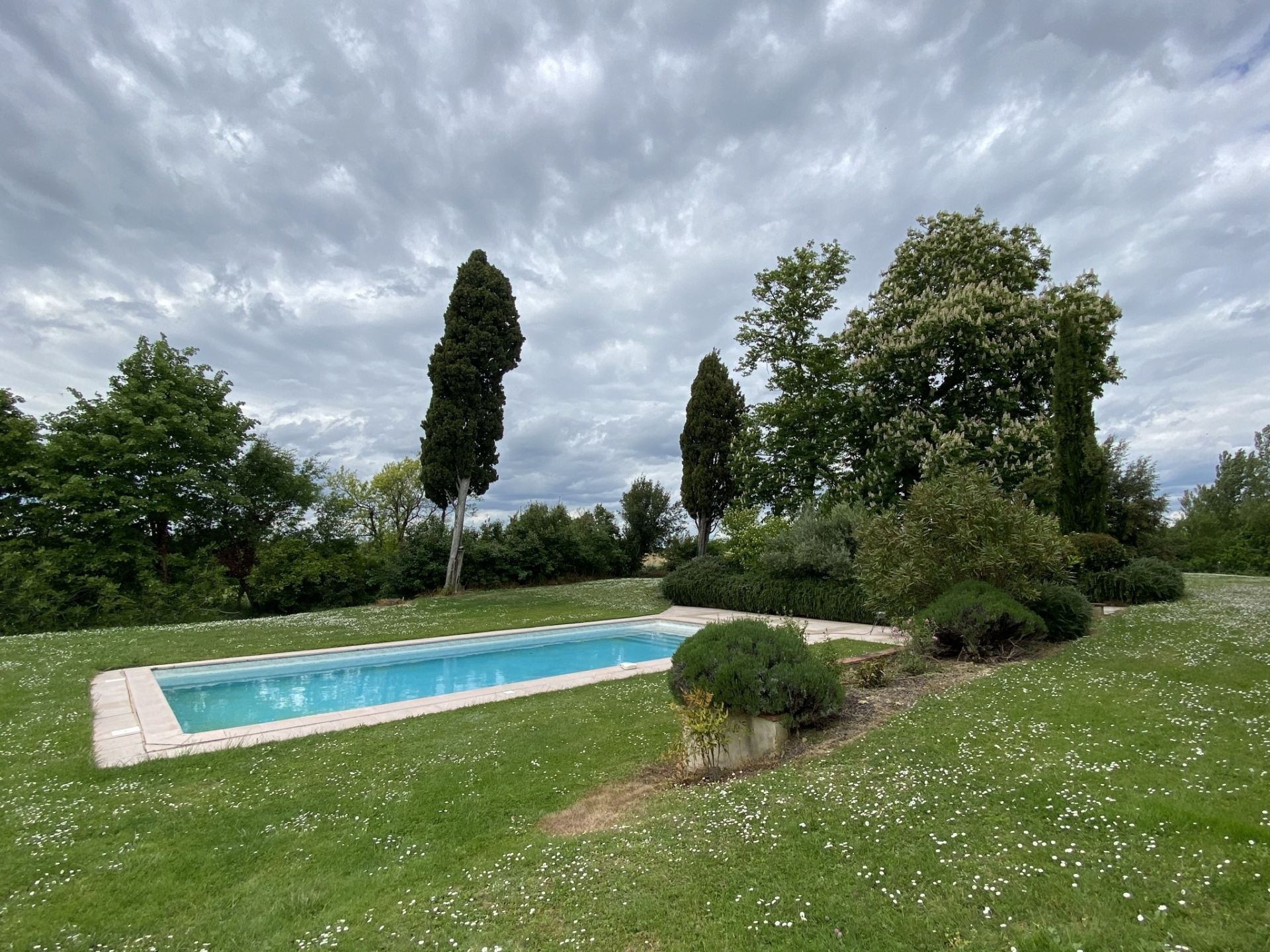 maison 30 Pièces en vente sur LAVAUR (81500)