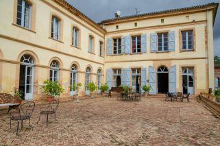 castle 24 Rooms for sale on TOULOUSE (31000)