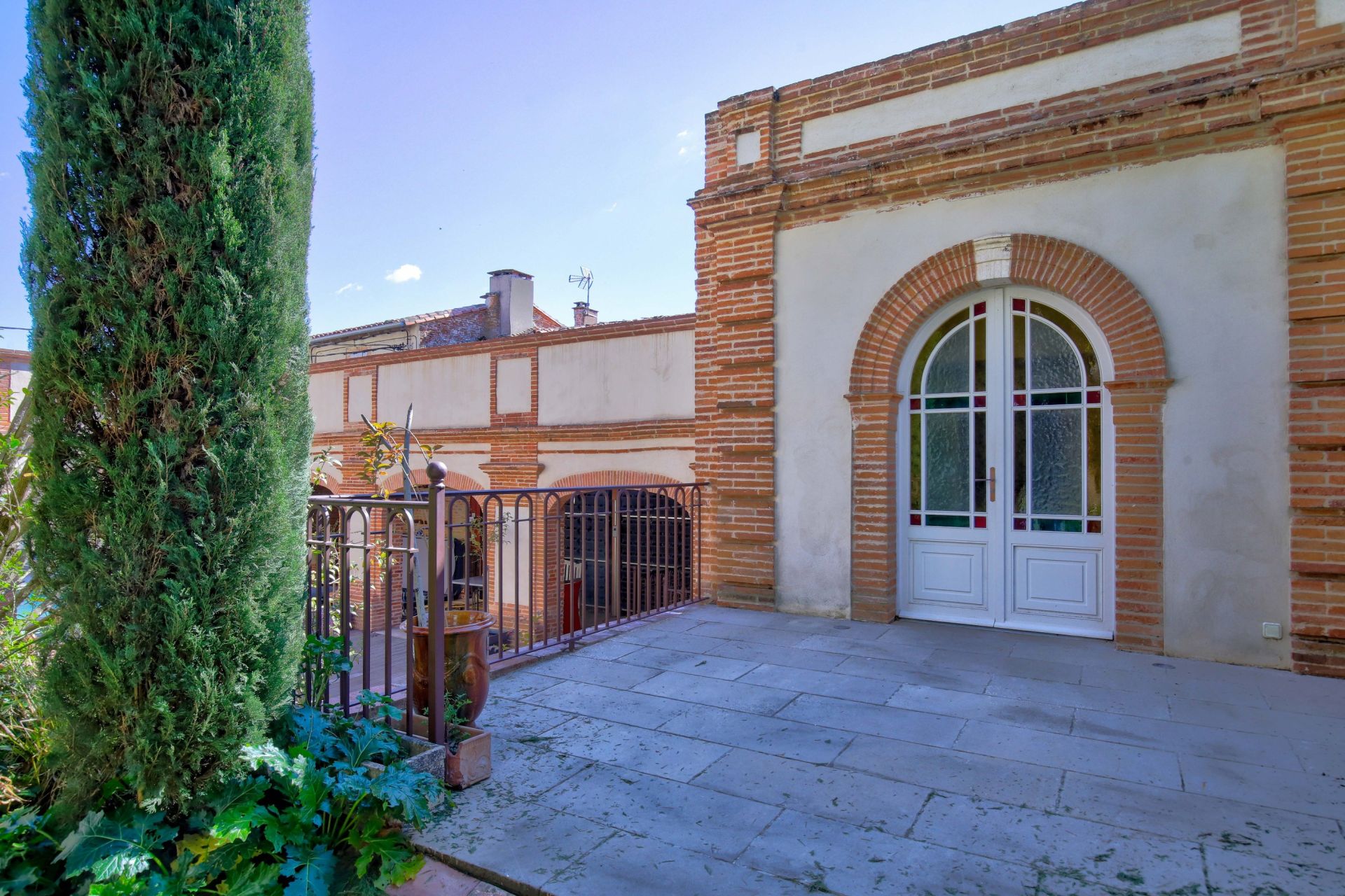 maison bourgeoise 19 Pièces en vente sur LAVAUR (81500)