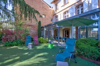 mansion 19 Rooms for sale on LAVAUR (81500)