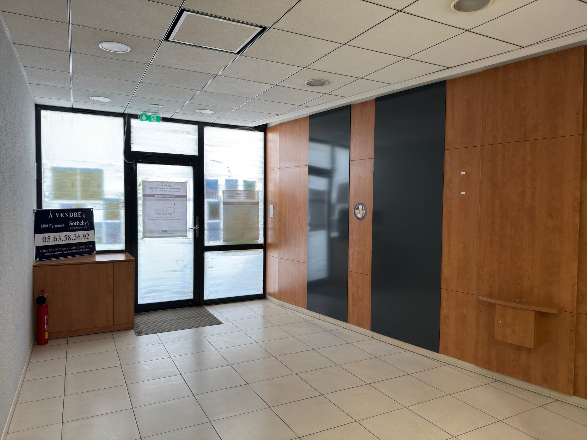 commercial local for sale on LAVAUR (81500)