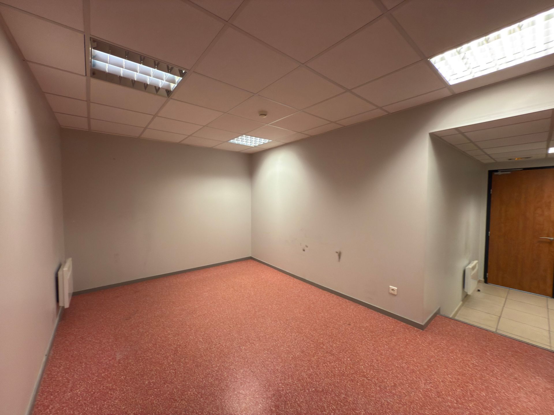 commerce en vente sur LAVAUR (81500)