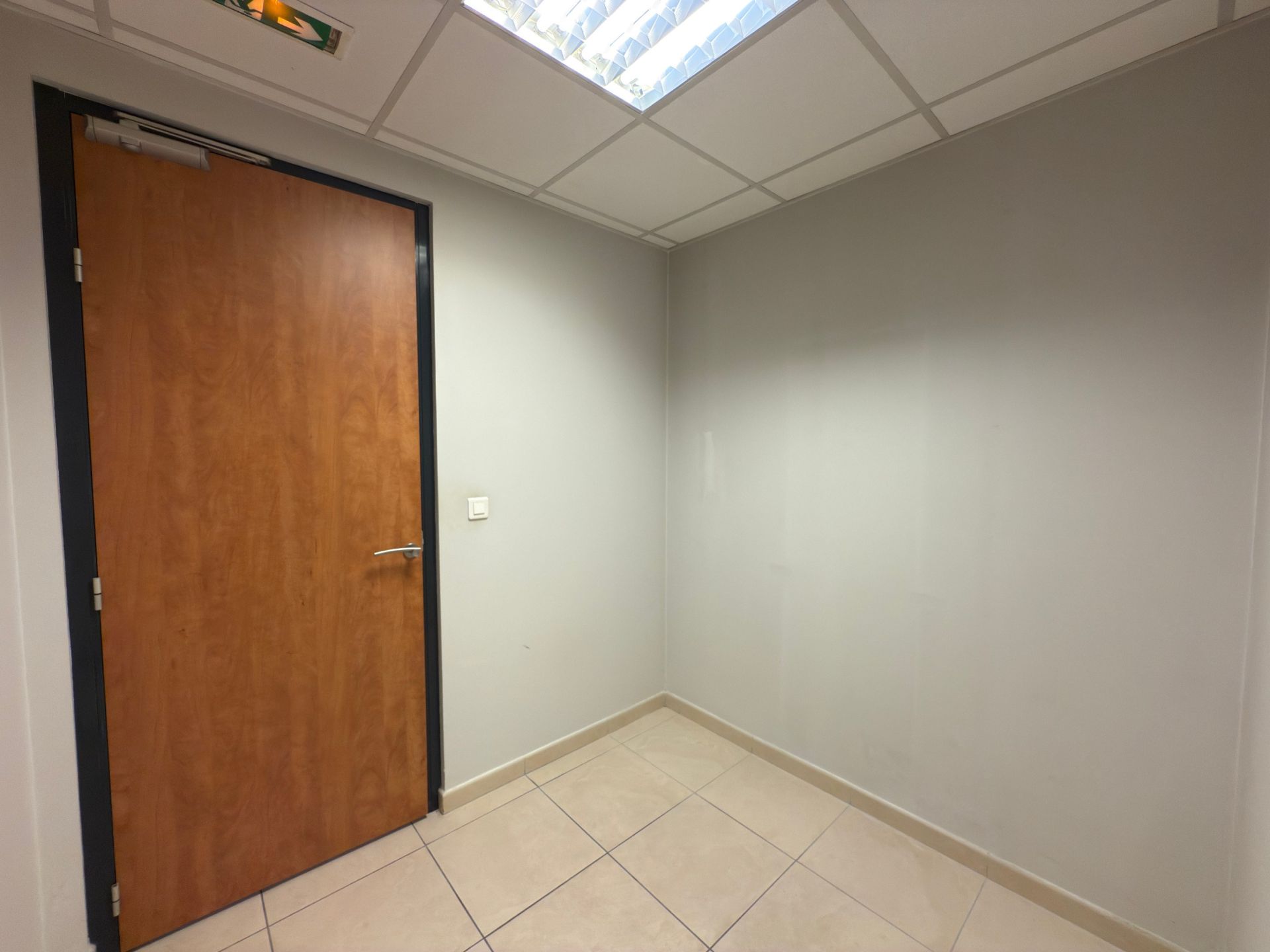 commercial local for sale on LAVAUR (81500)