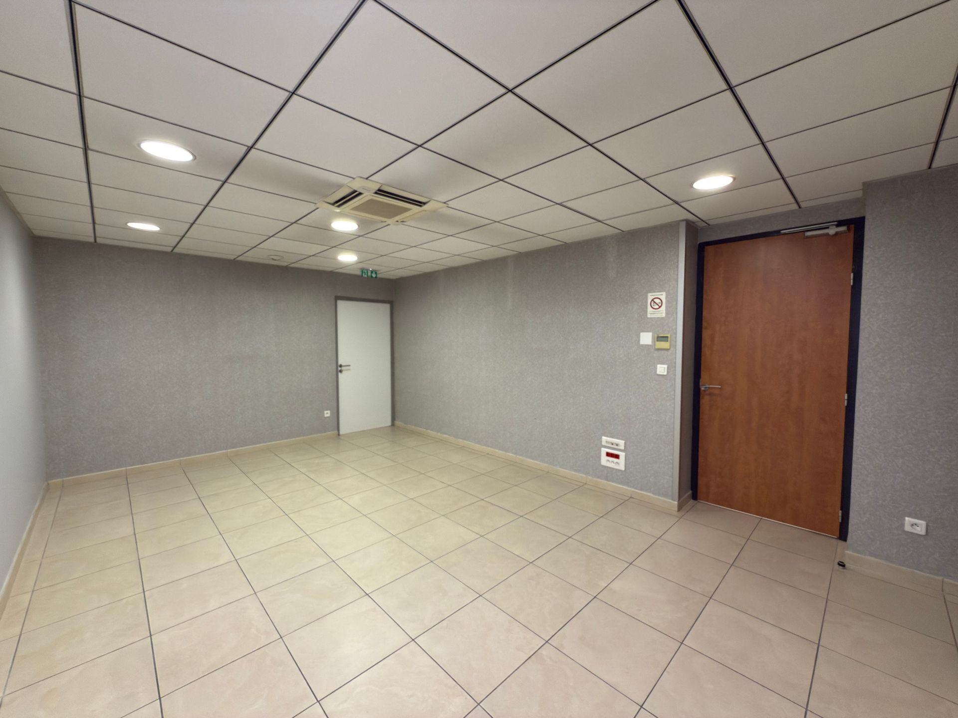 commerce en vente sur LAVAUR (81500)