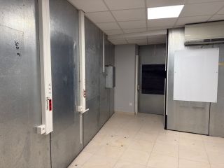 commercial local for sale on LAVAUR (81500)