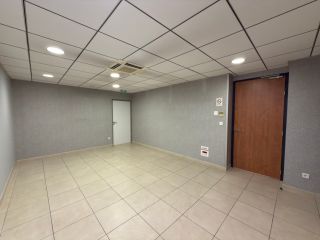 commercial local for sale on LAVAUR (81500)