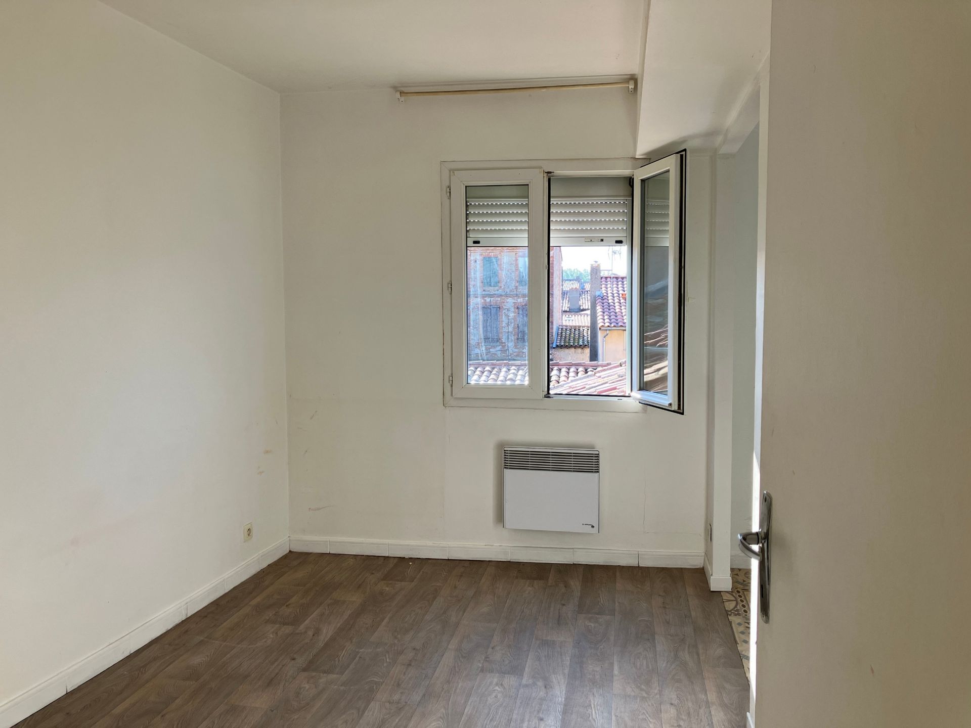 apartment 2 Rooms for rent on LAVAUR (81500)