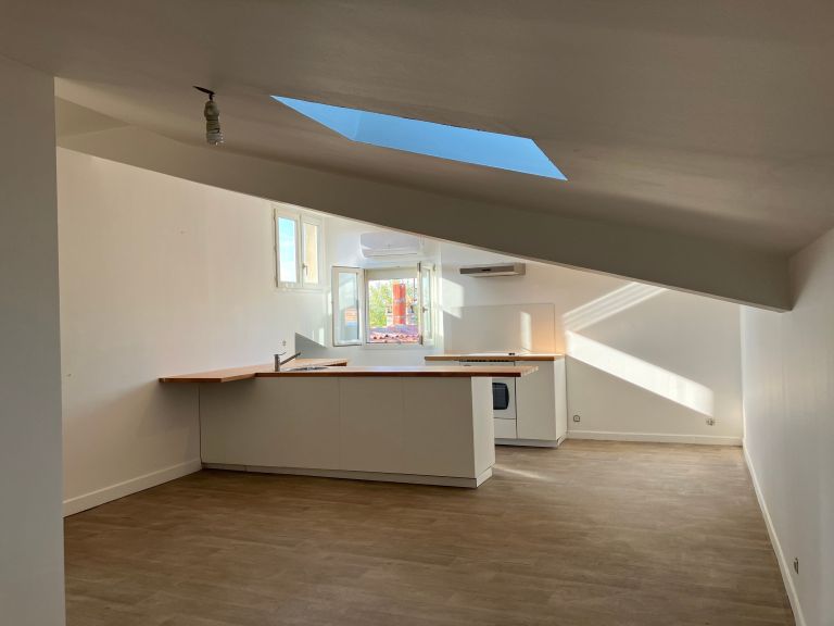 apartment 2 Rooms for rent on LAVAUR (81500)