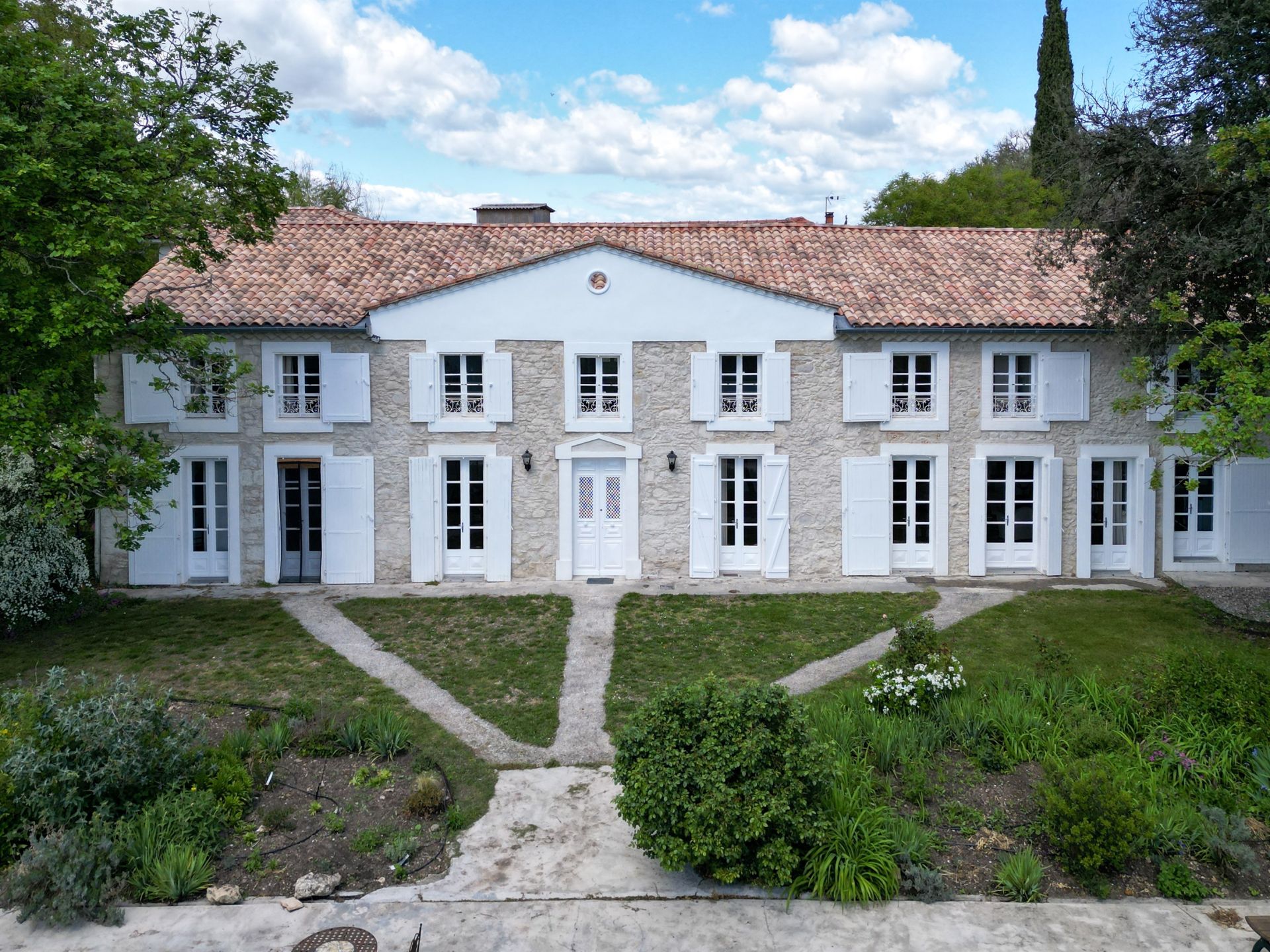 mansion 14 Rooms for sale on PUYLAURENS (81700)