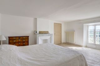 mansion 14 Rooms for sale on PUYLAURENS (81700)