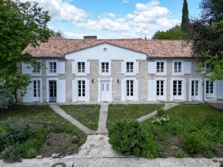 mansion 14 Rooms for sale on PUYLAURENS (81700)