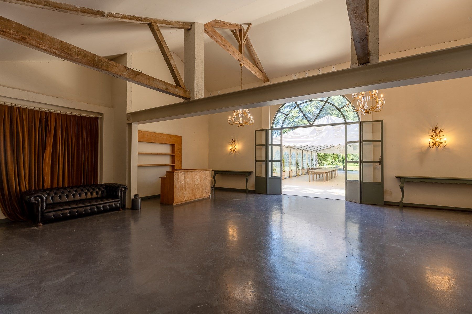 mansion 15 Rooms for sale on LAVAUR (81500)