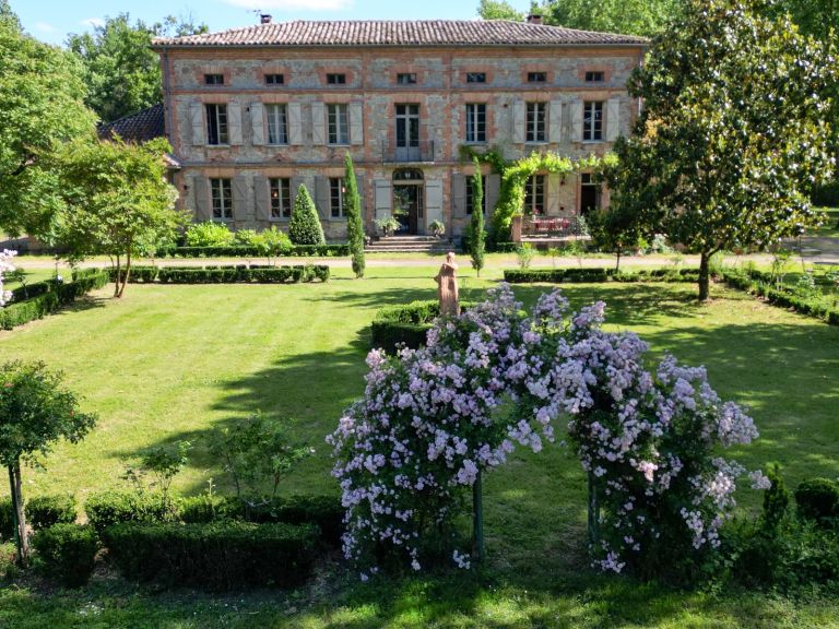 maison de maître 15 Pièces en vente sur LAVAUR (81500)