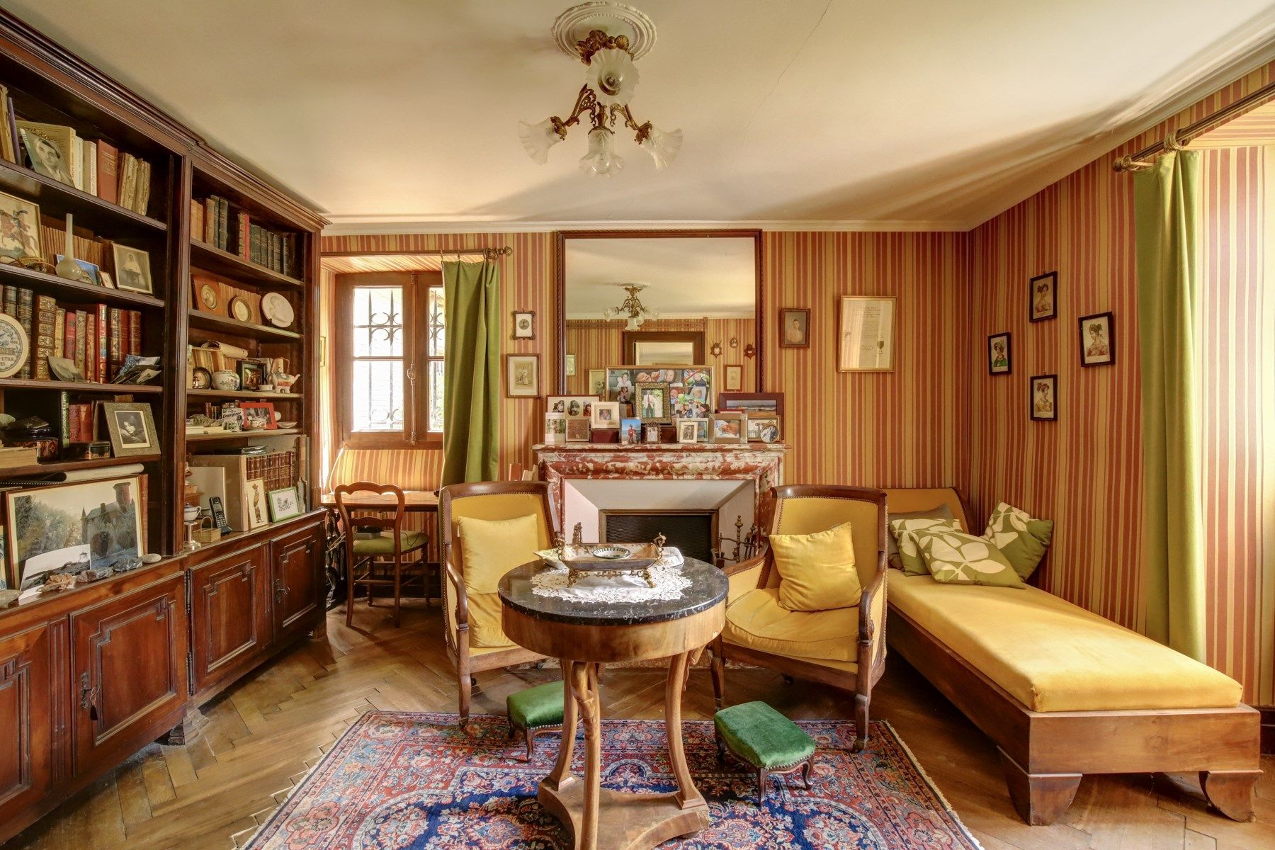 castle 8 Rooms for sale on CADOURS (31480)