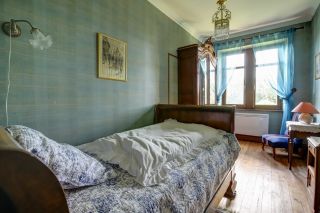 castle 8 Rooms for sale on CADOURS (31480)