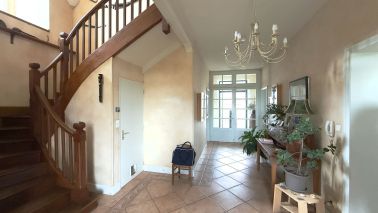 house 7 Rooms for sale on LAVAUR (81500)