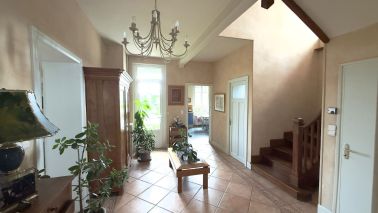 house 7 Rooms for sale on LAVAUR (81500)