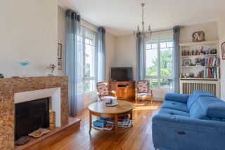 house 7 Rooms for sale on LAVAUR (81500)