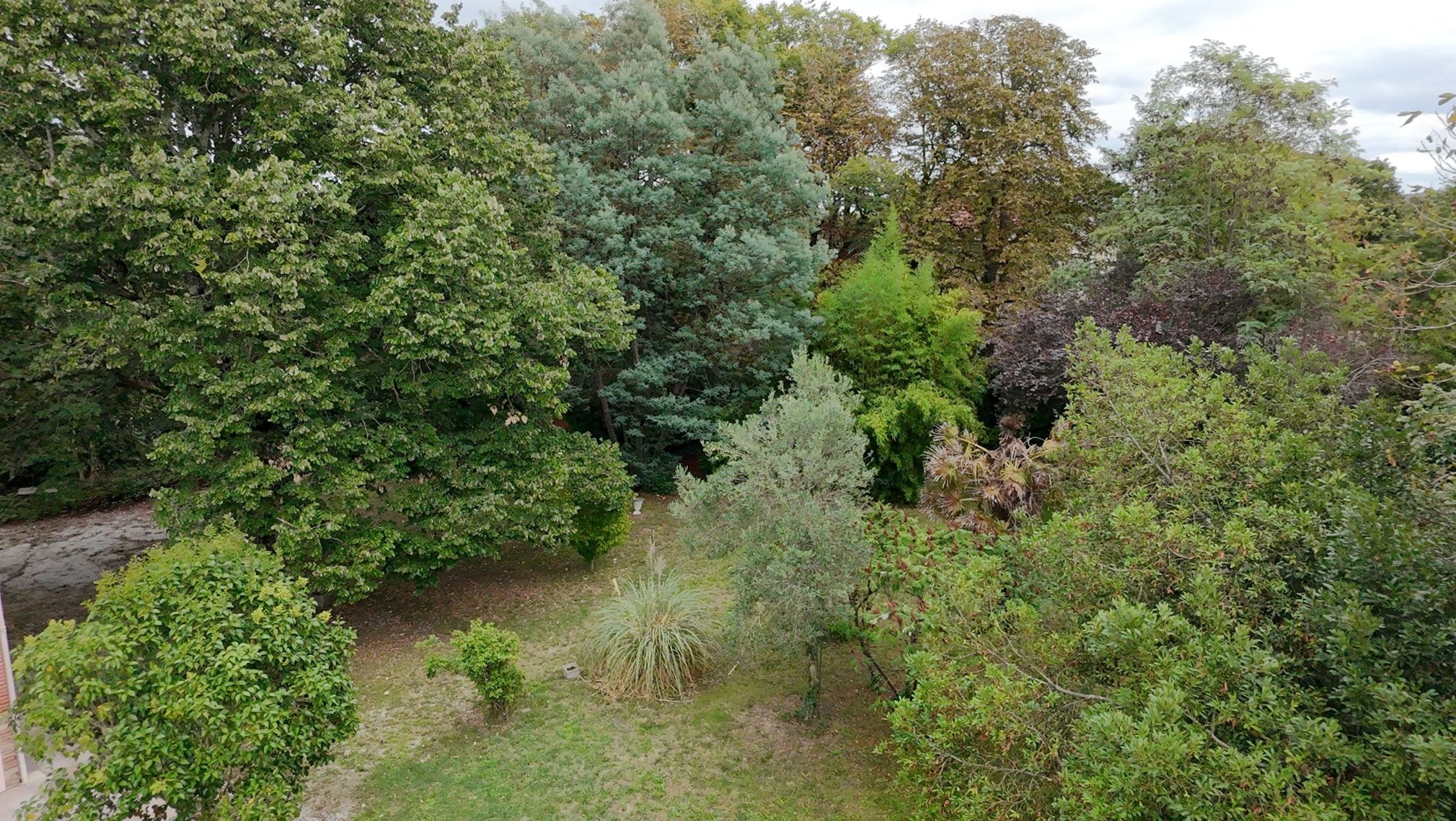 house 8 Rooms for sale on LAVAUR (81500)