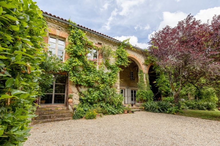 house 12 Rooms for sale on ST PAUL CAP DE JOUX (81220)