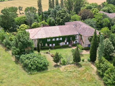 Sale House Saint-Paul-Cap-de-Joux 12&nbsp;Rooms 395&nbsp;m²