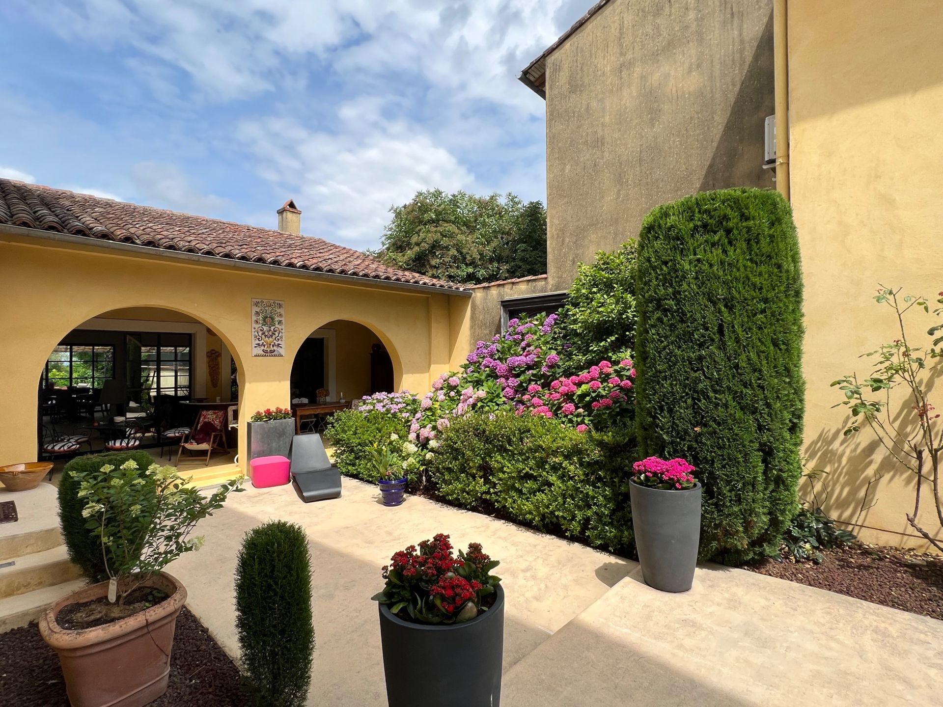 maison de ville 9 Pièces en vente sur RIEUMES (31370)