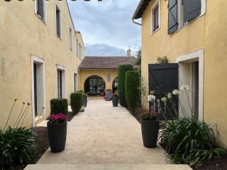 maison de ville 9 Pièces en vente sur RIEUMES (31370)