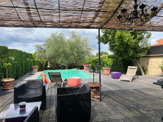 maison de ville 9 Pièces en vente sur RIEUMES (31370)